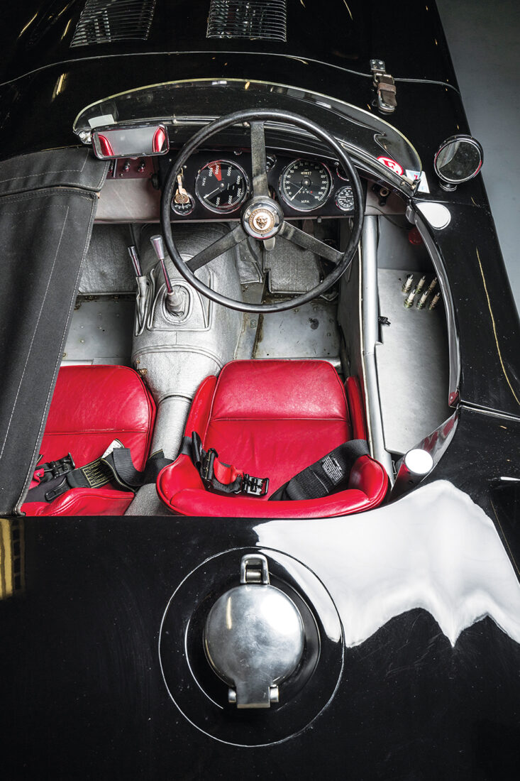 1952-Jaguar-C-type-Interior