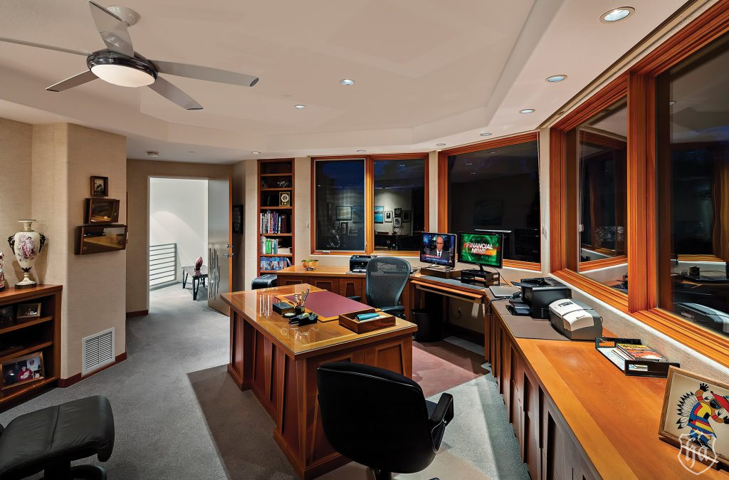 9447_E._Covey_Trail_His_Office