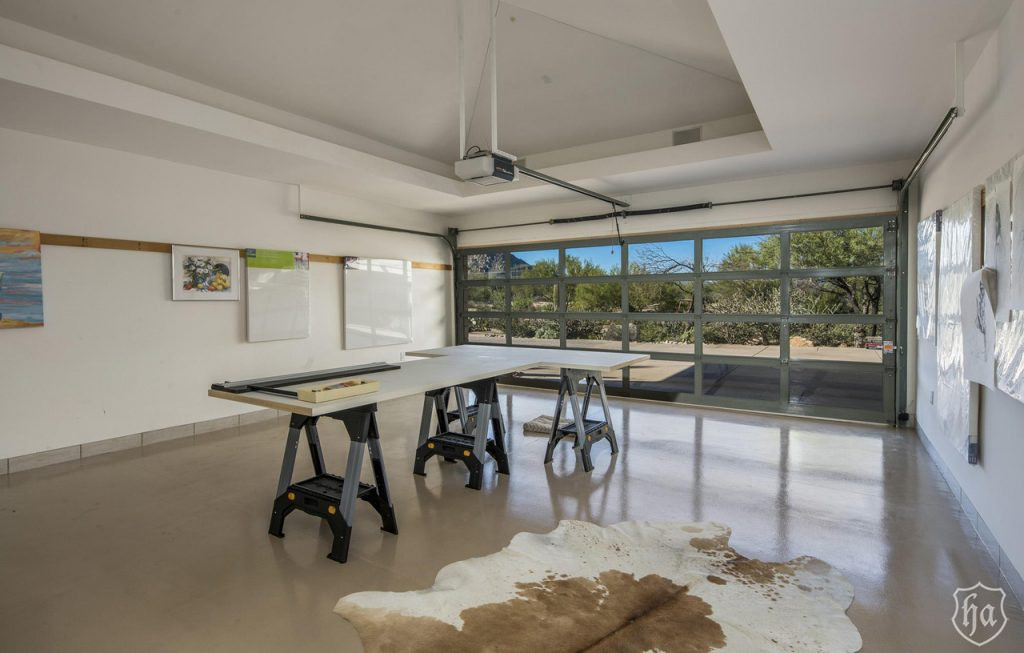 30643_North_136th_Street_Scottsdale_AZ_Garage_2