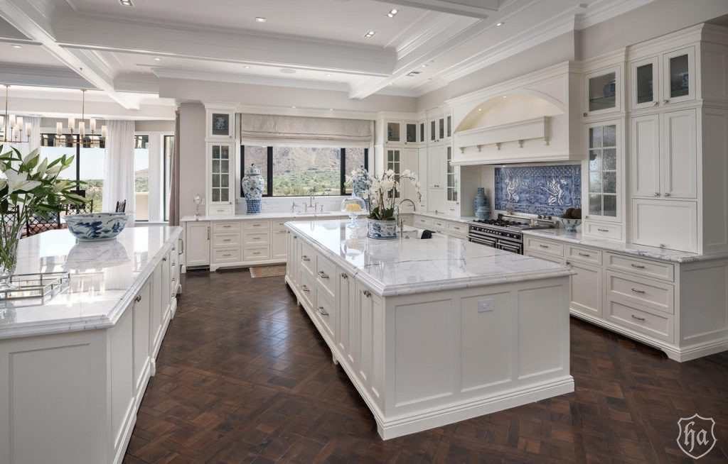 7046_N_59th_Pl_Paradise_Valley_AZ_85253_Kitchen