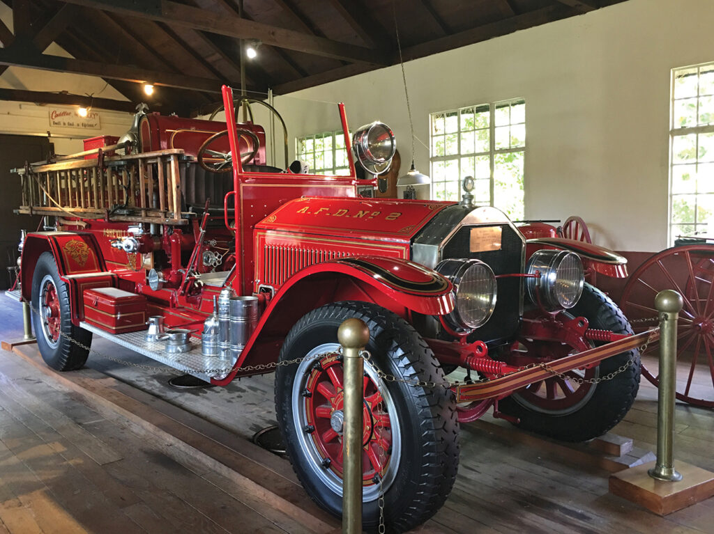 1922-American-LaFrance-Fire-Truck-Type-75