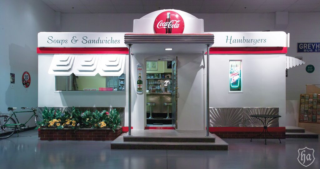 AACA_in_Hershey_PA_Diner
