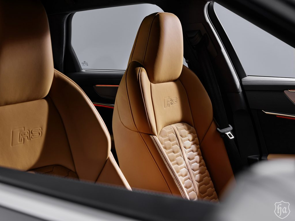 2020_Audi_RS6_Avant_4