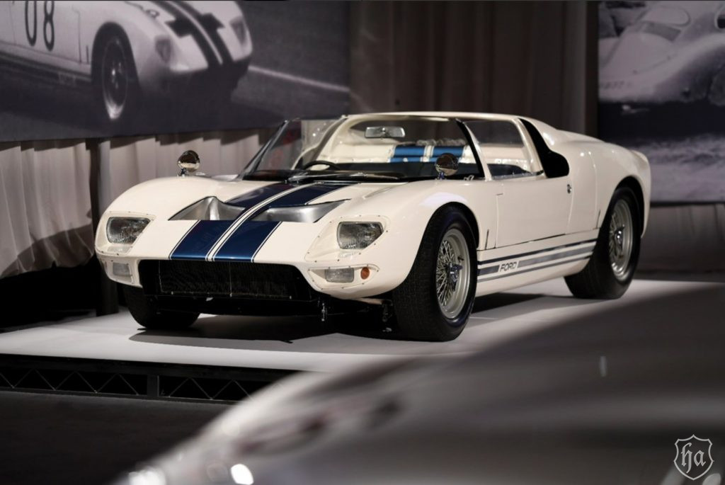RM_Sothebys_1965_Ford_GT40_Roadster_Prototype_sold_for_$7,650,000