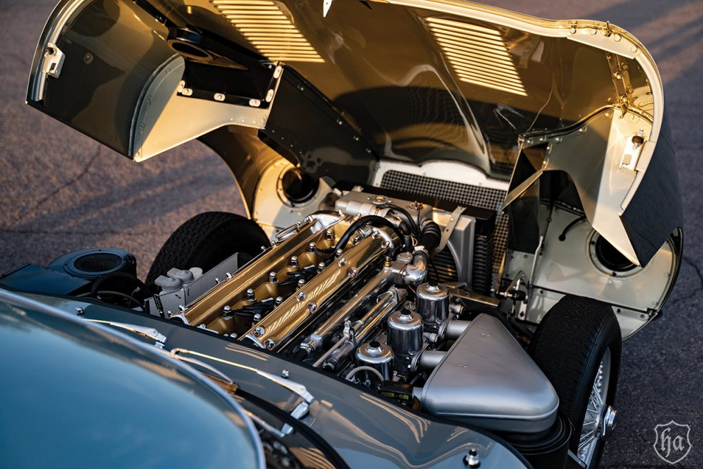 1954_Jaguar_XK_120_SE_5