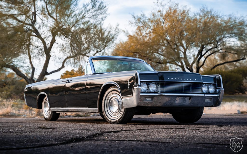 Barrett_Jackson_Charlie_Puth_1966_Lincoln_Continental_Convertible_Lot_1370.2