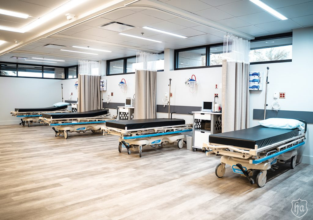 Dr_Remus_Repta_recovery_room