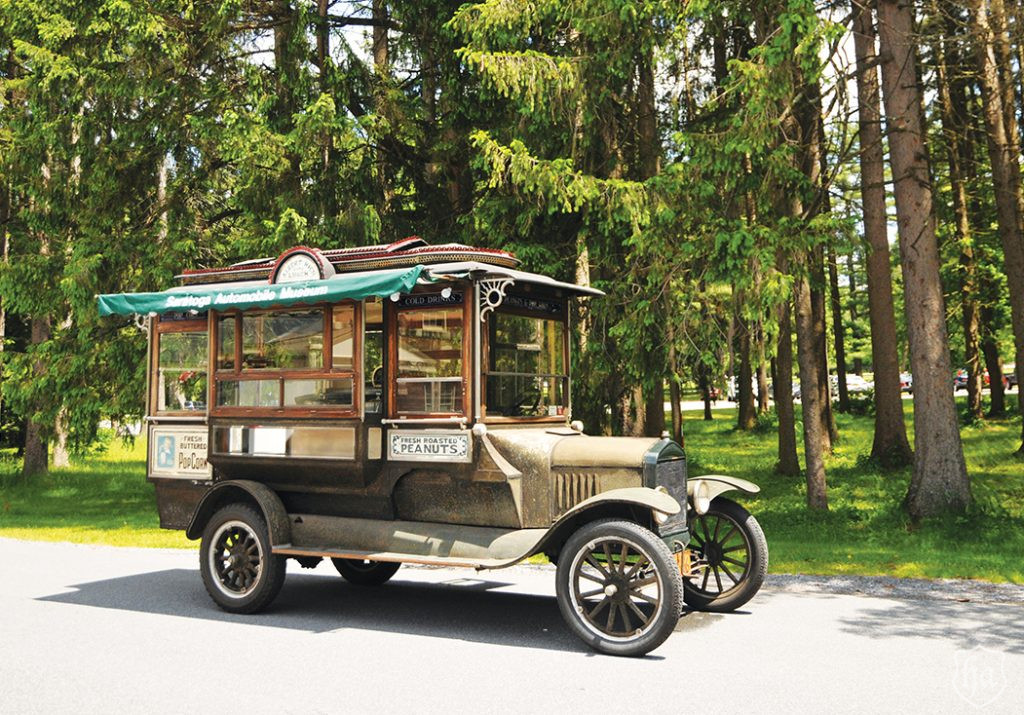 1925_Ford_Model_TT_Popcorn_Wagon