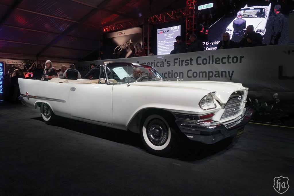 Leake_Auctions_1957_Chrysler_300C_Convertible