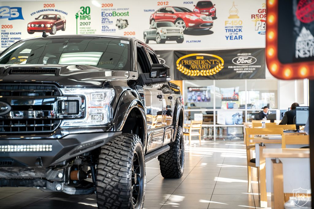Peoria_Ford_Showroom