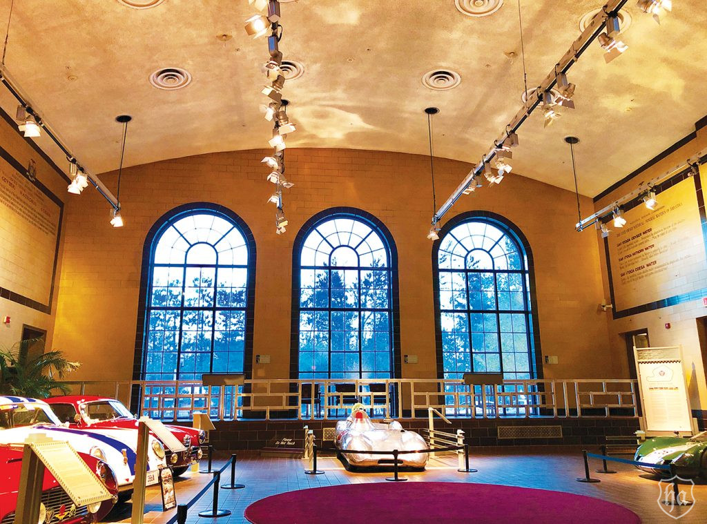 Saratoga_Automobile_Museum_Interior_Highline_Autos
