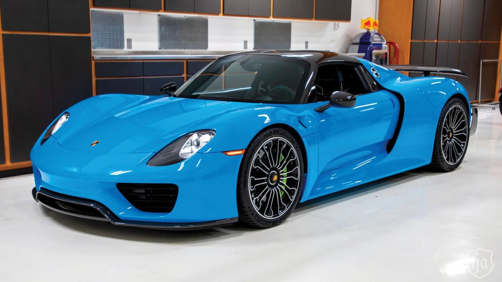 mecum_auctions_glendale_2020_2015_Porsche_918_Spyder_Weissach