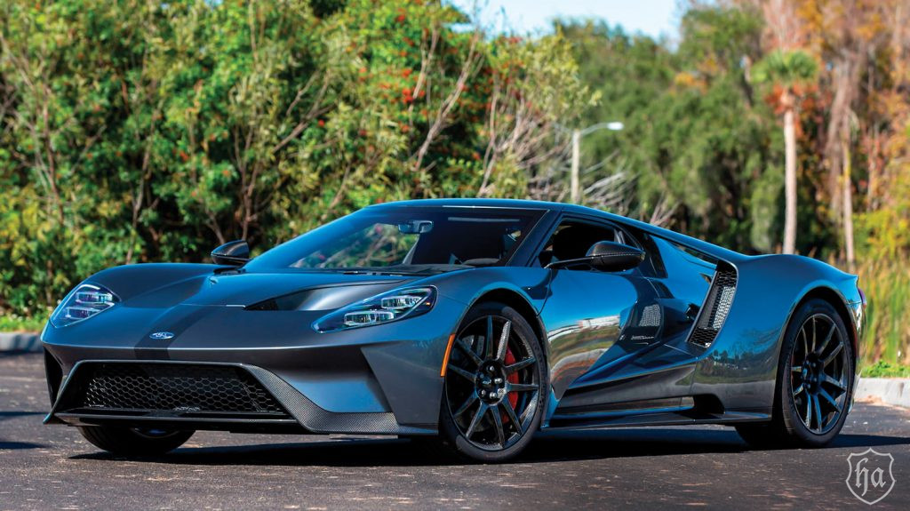 mecum_auctions_glendale_2020_2017_Ford_GT_Competition_Series