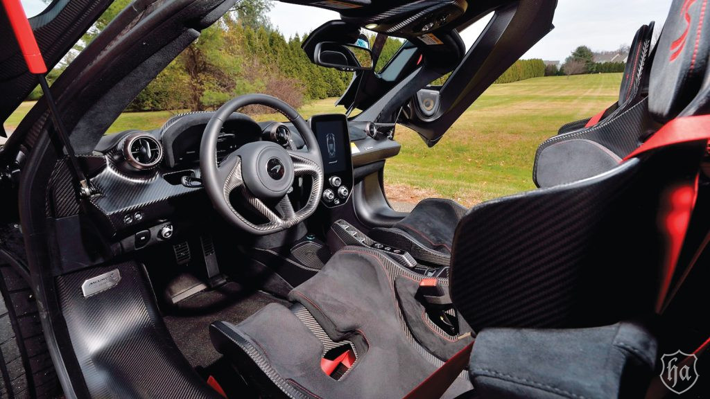 mecum_auctions_glendale_2020_2019_Mclaren_Senna_interior