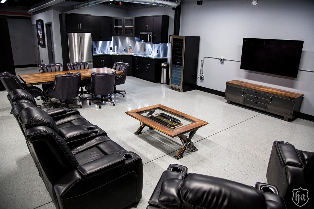 the_garages_of_scottsdale_interior_2