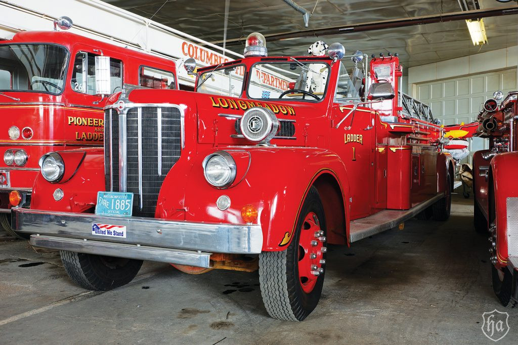 1956_Maxim_Quint_65_foot_Aerial_Ladder_Truck