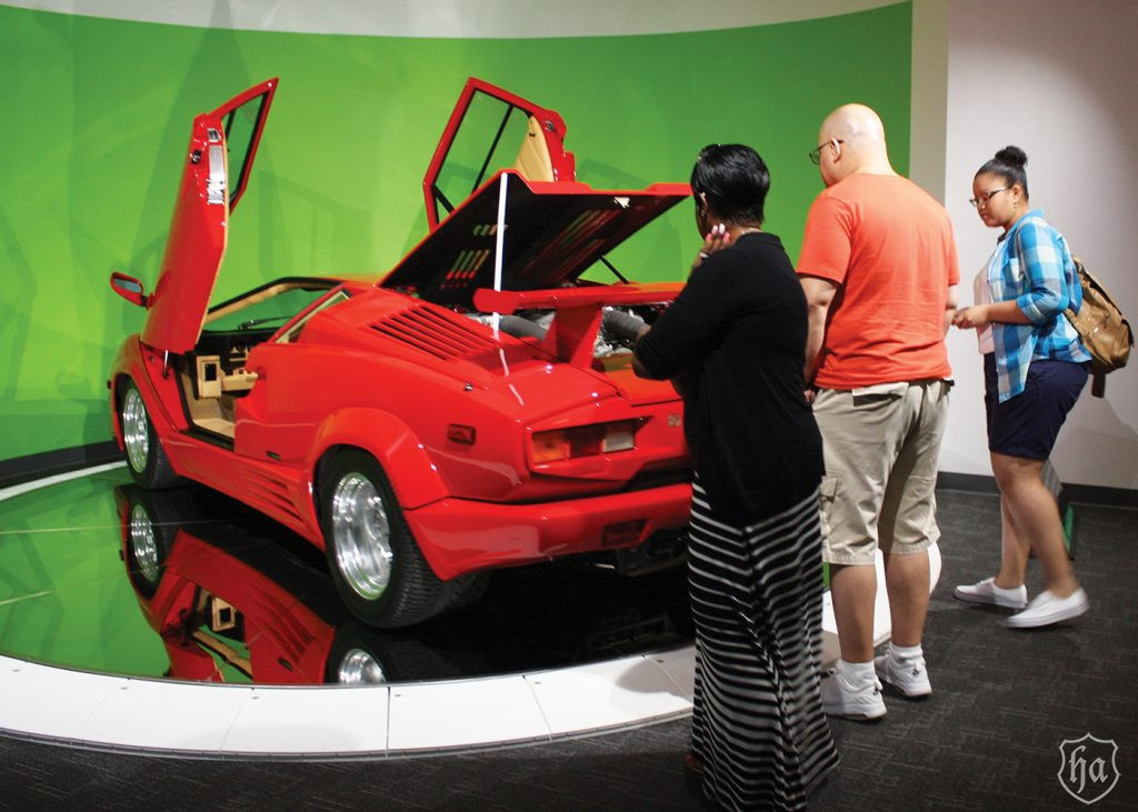 1989_Lamborgini_Countach_2