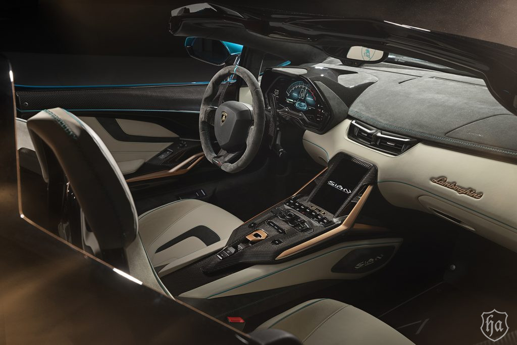 Lamborghini_Sian_Roadster_4