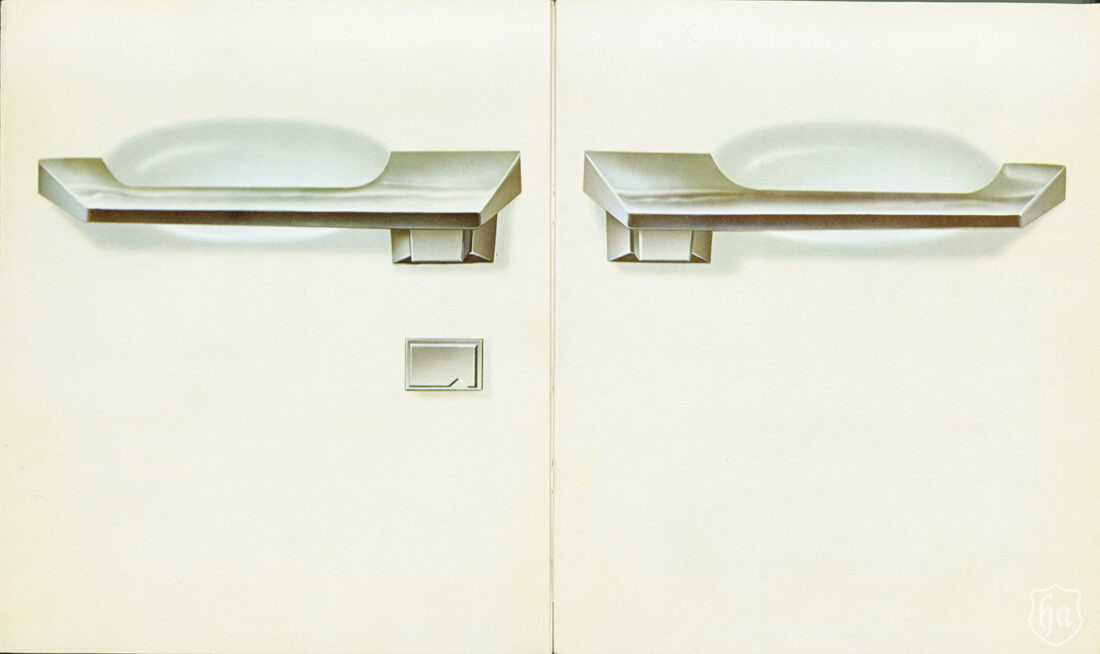 1961-Lincoln-Continental-brochure,-coach-doors