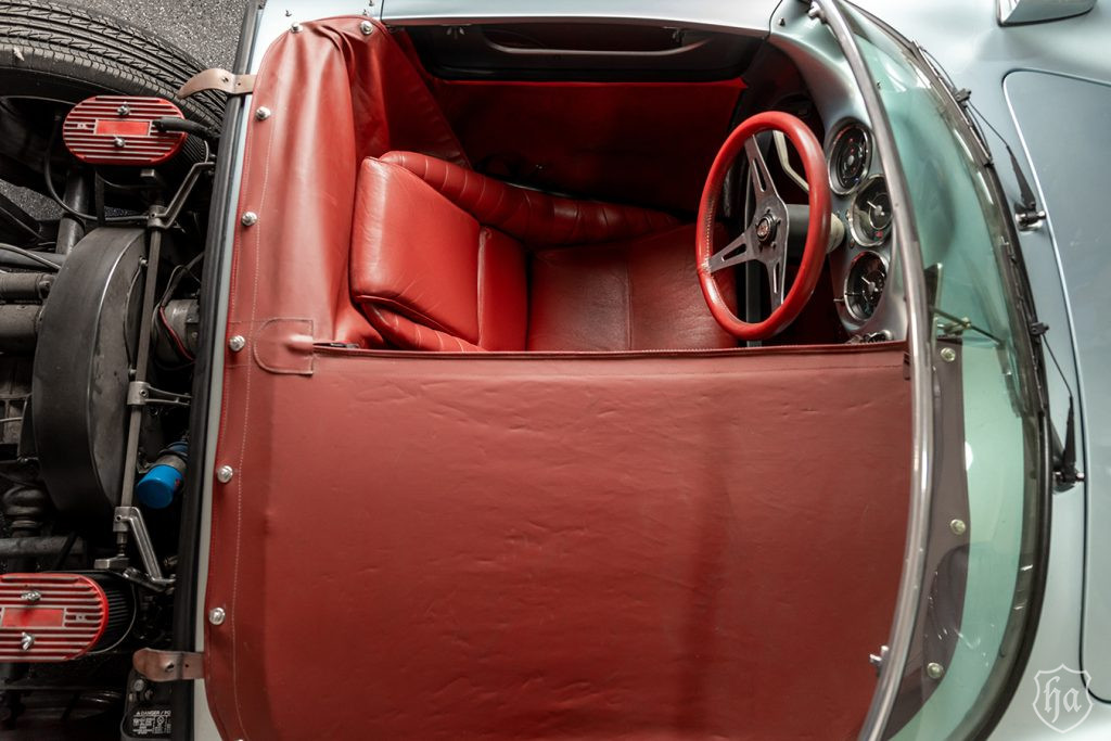 1955-Beck-Porsche-550-Spyder-replica-interior-2