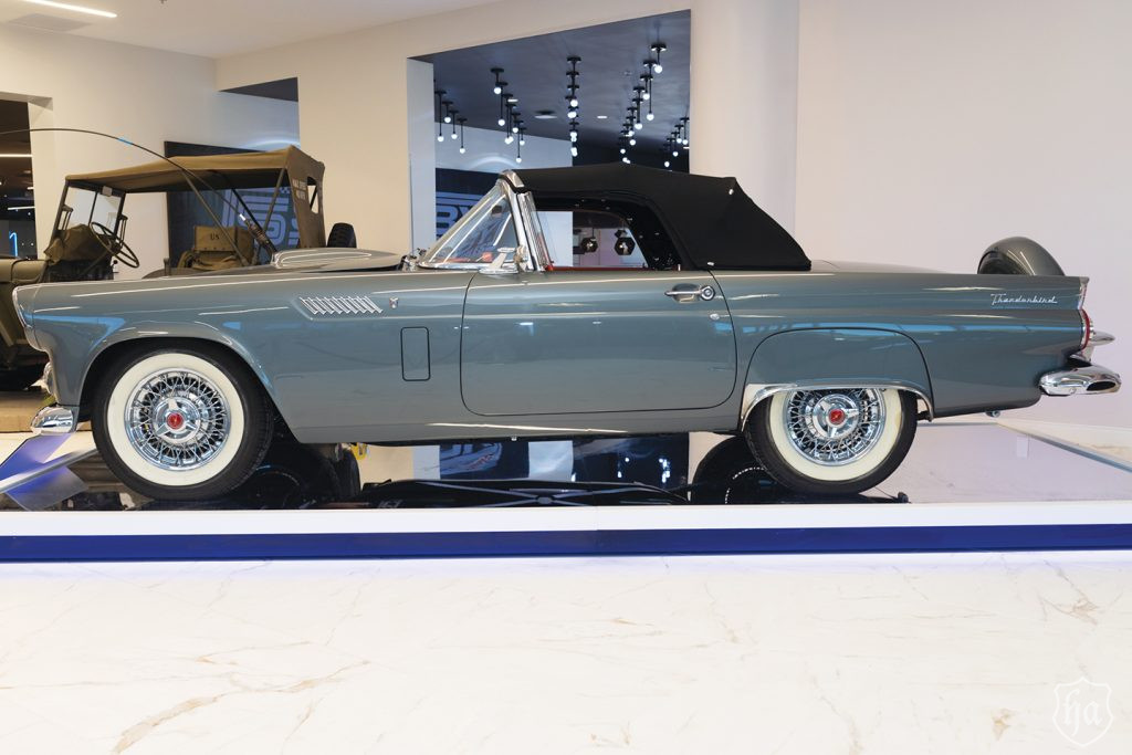gray_1956_Ford_Thunderbird