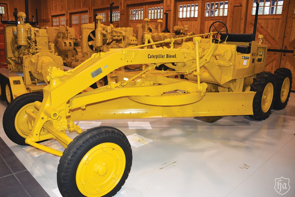 1938_Caterpillar_No_212_motor_grader
