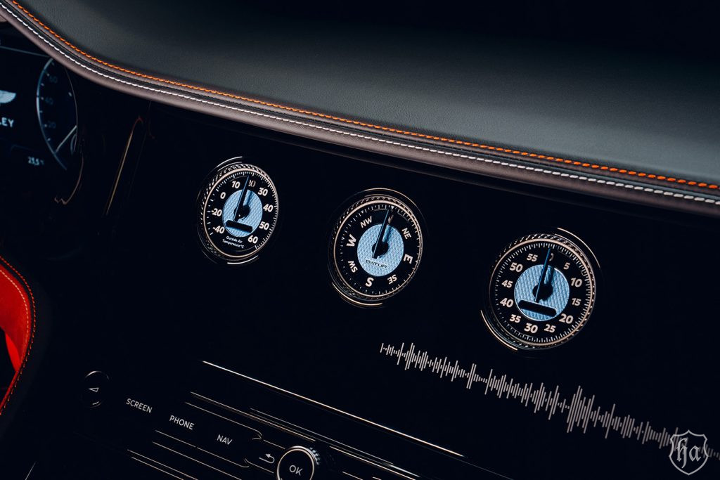 Bentley-Mulliner-Batur-gauges