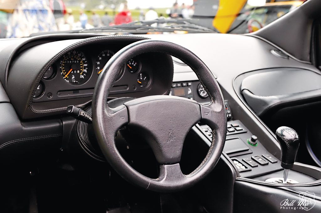 1997-Lamborghini-Diablo-Roadster-2