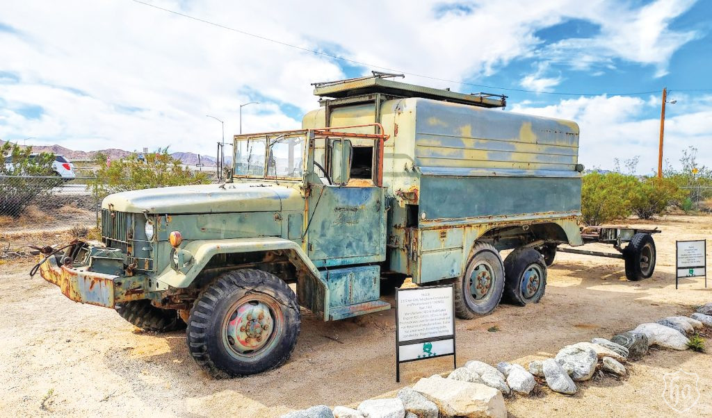2.5-ton-truck-6x6-Amphibian