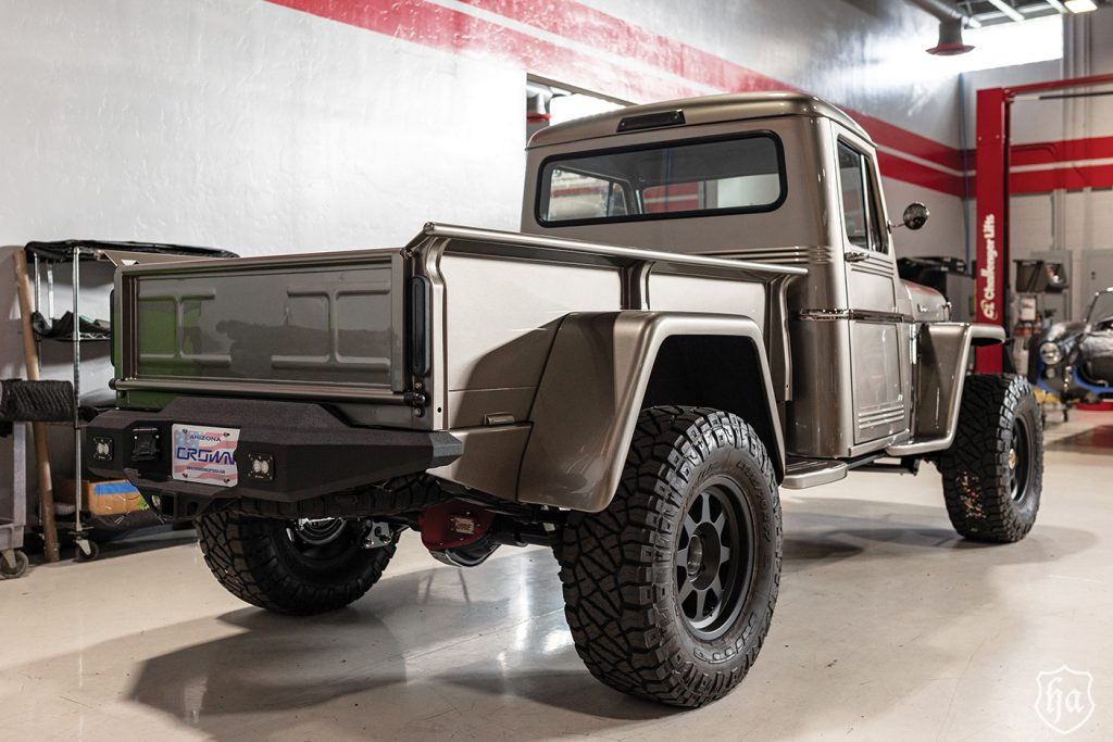 1961-Willys-Jeep-Truck-3