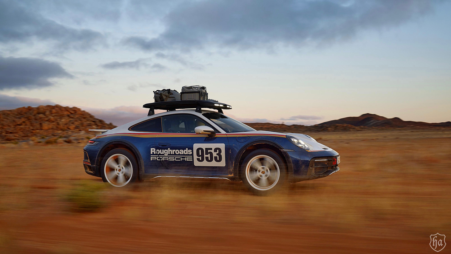 2023-Porsche-911-Dakar-Desert