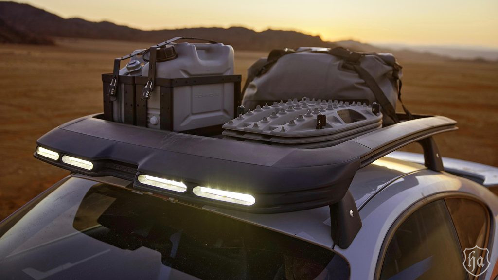 2023-Porsche-911-Dakar-Rack