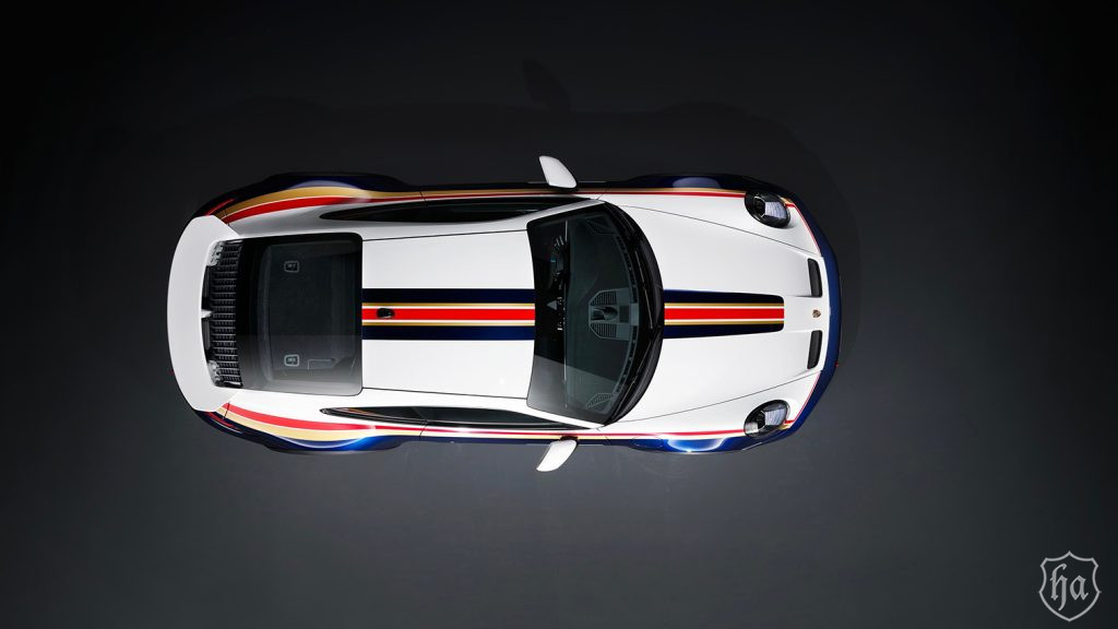 2023-Porsche-911-Dakar-TopShot
