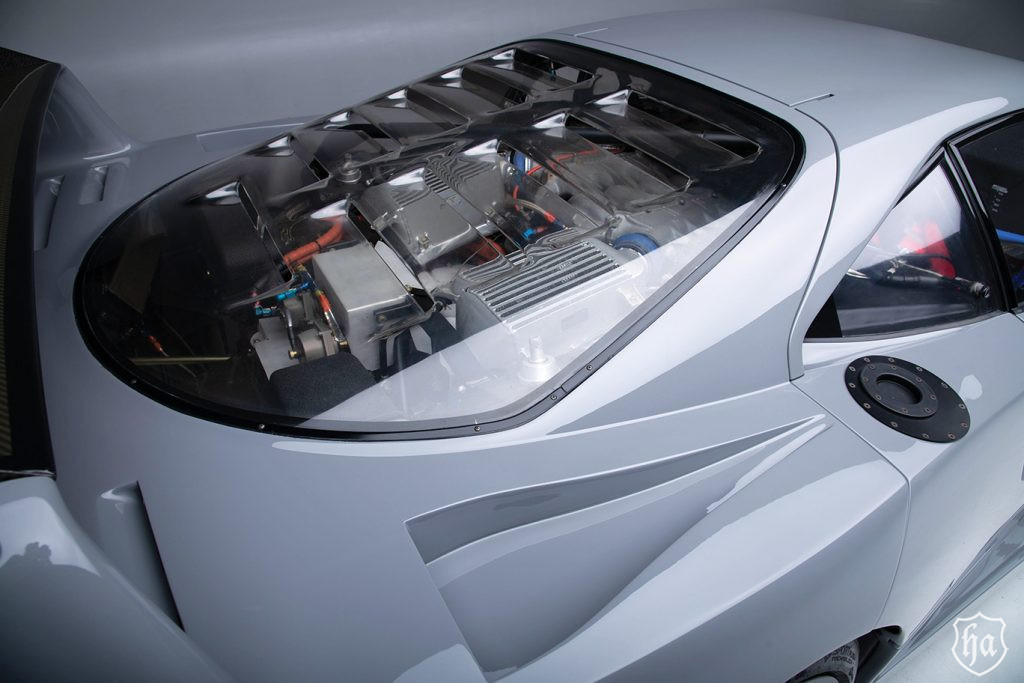 Ferrari-F40-bonnet