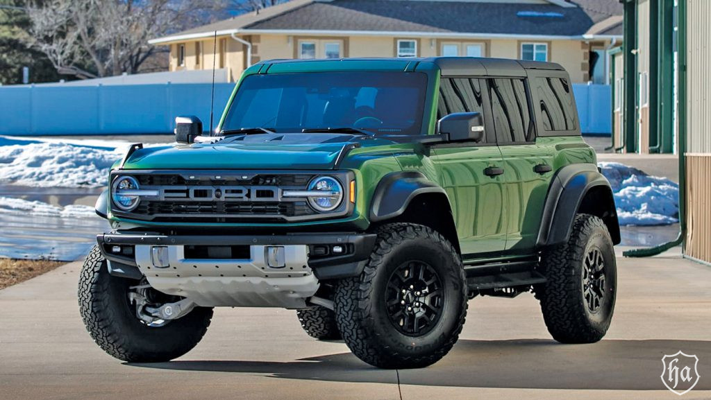 2022-Ford-Bronco-Raptor-2