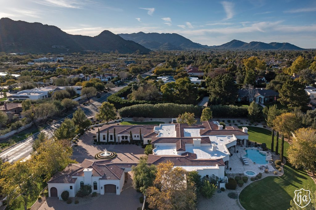 6130-E-Mockingbird-Ln-Paradise-Valley-AZ-85253-Aerial