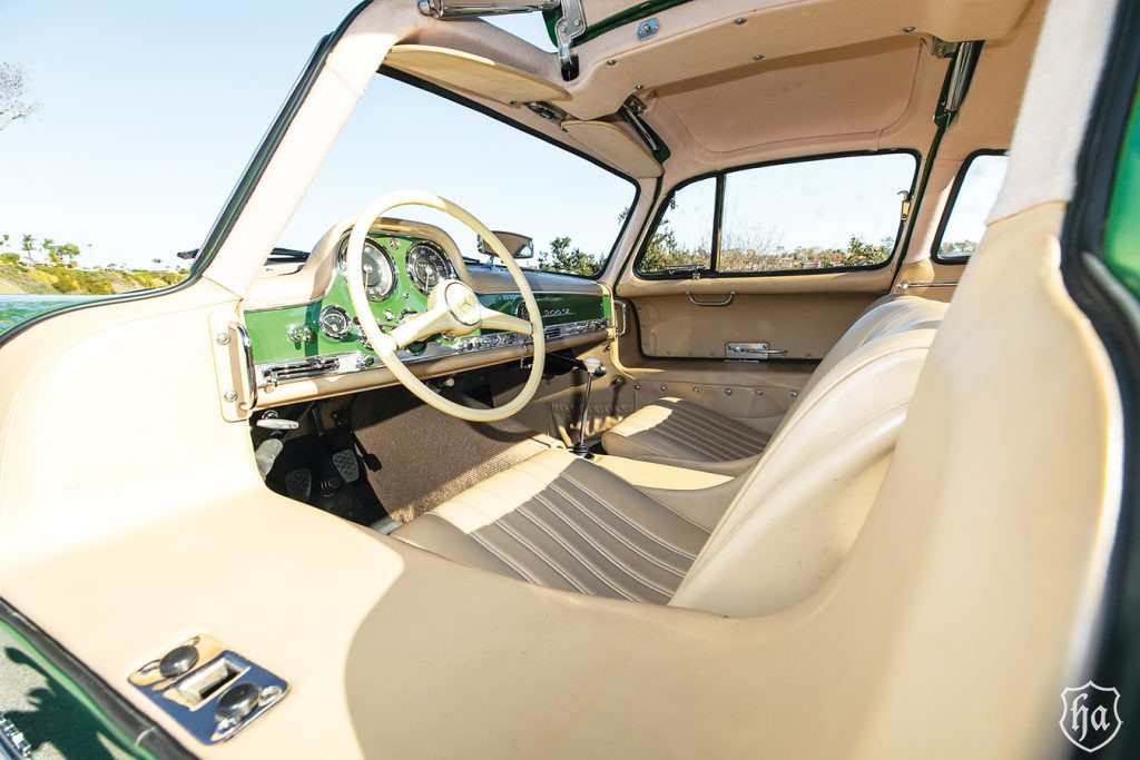 Mecum-Auctions-1955-Mercedes-Benz-300SL-Gullwing-Interior
