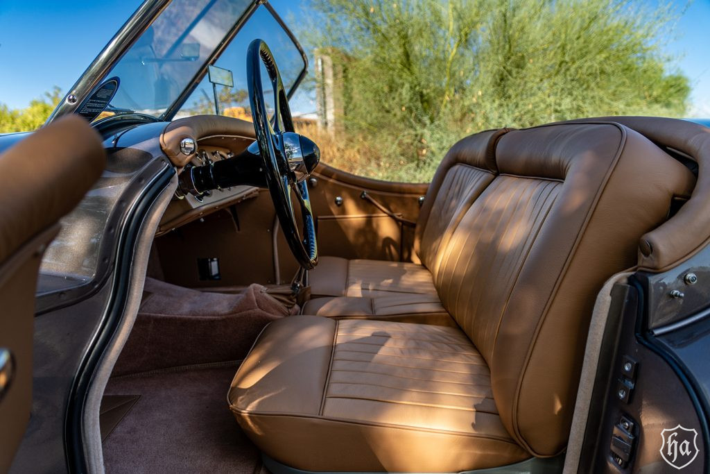 1952-Jaguar-XK120-Interior