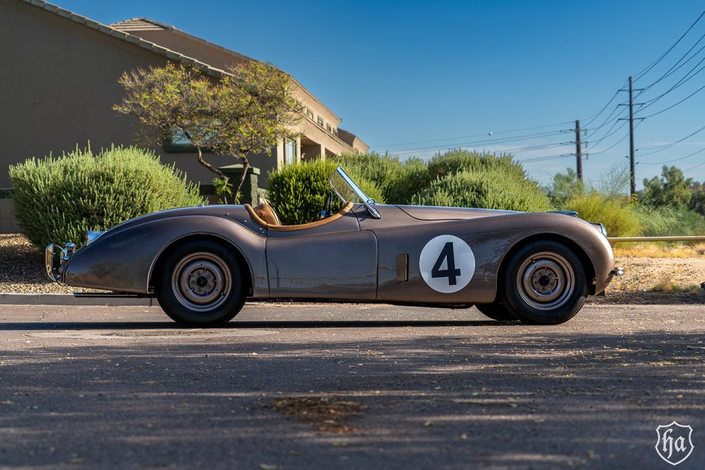 1952-Jaguar-XK120-Side