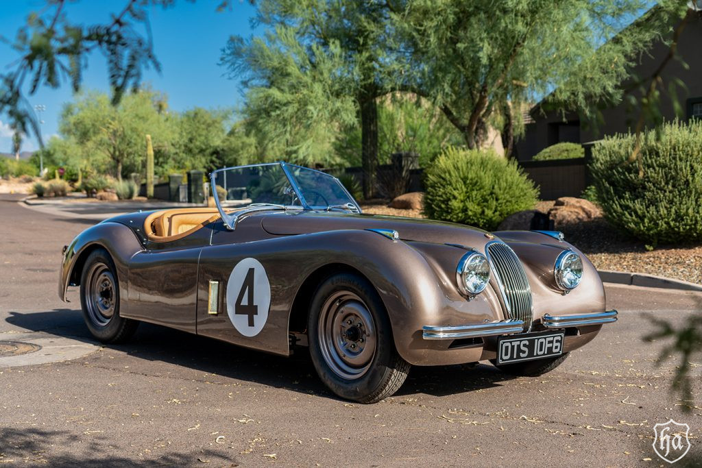 1952-Jaguar-XK120-front