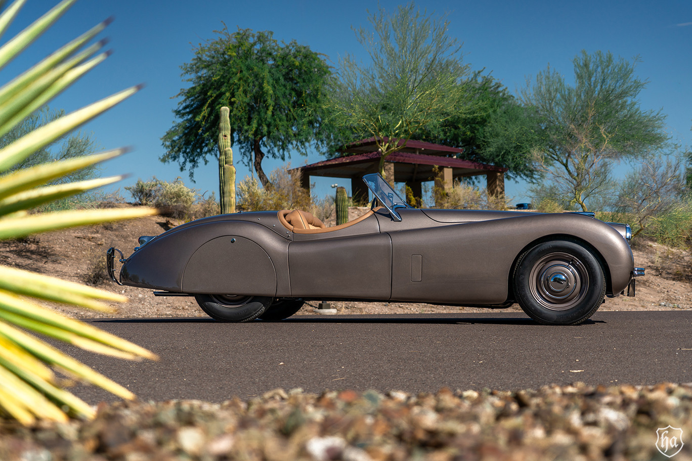 1952-Jaguar-XK120