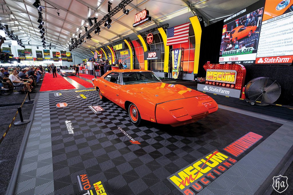 Mecum-Monterey-2023-1969-Dodge-Hemi-Daytona-$880,000