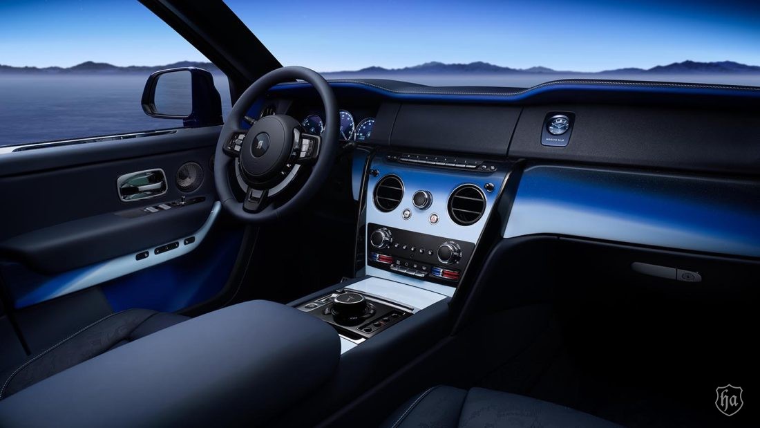 Rolls-Royce-Black-Badge-Cullinan-Blue-Shadow-Interior-3
