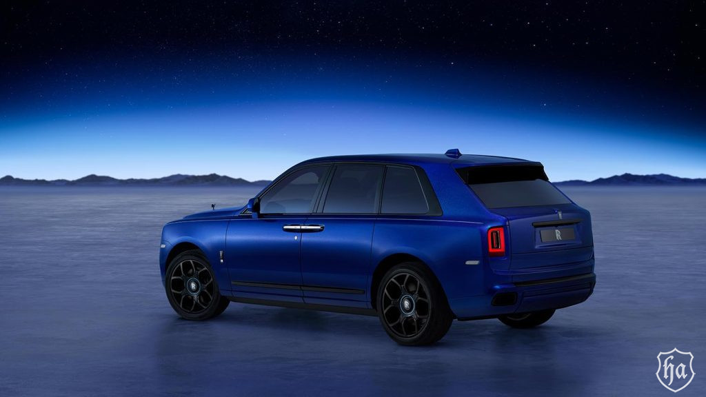Rolls-Royce-Black-Badge-Cullinan-Blue-Shadow-Rear