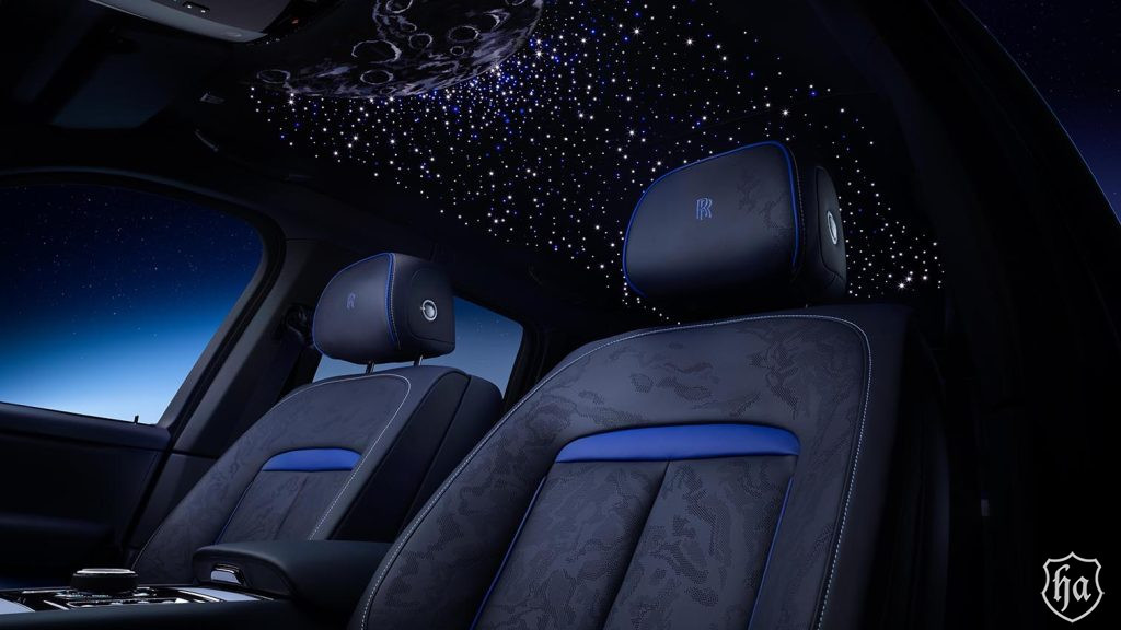 Rolls-Royce-Black-Badge-Cullinan-Blue-Shadow-Starlight-Headliner