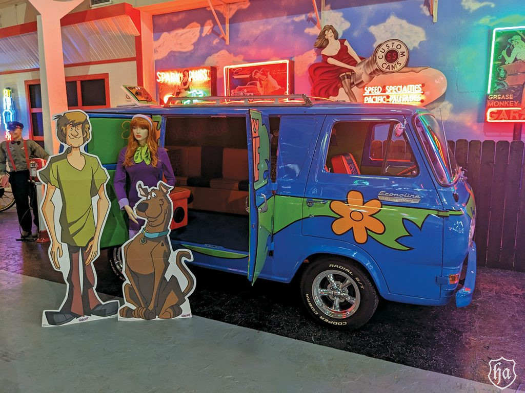 1966-Ford-Econoline-Mystery-Machine