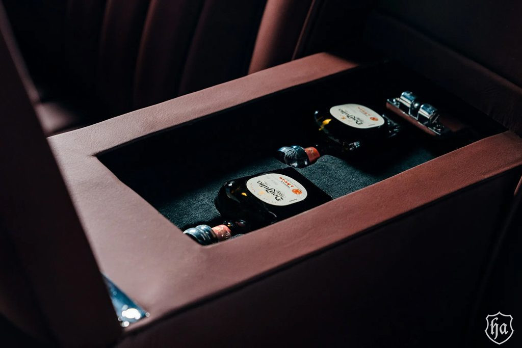 ringbrothers-paramount-1961-rolls-royce-silver-cloud-ii-Center-Console