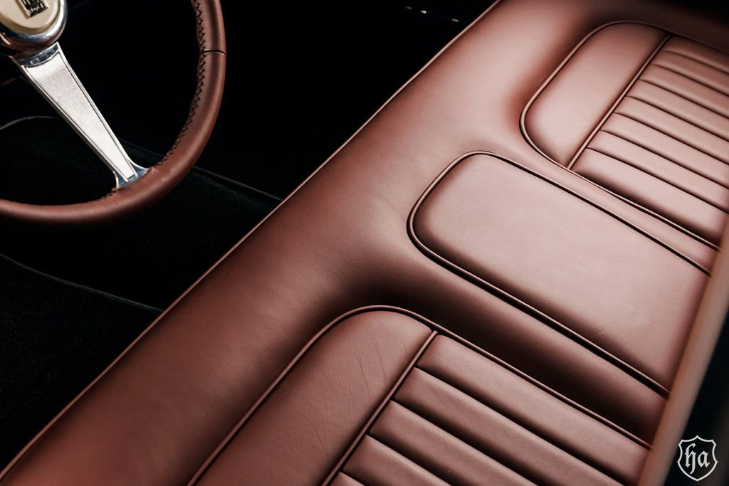 ringbrothers-paramount-1961-rolls-royce-silver-cloud-ii-Seat-Detail