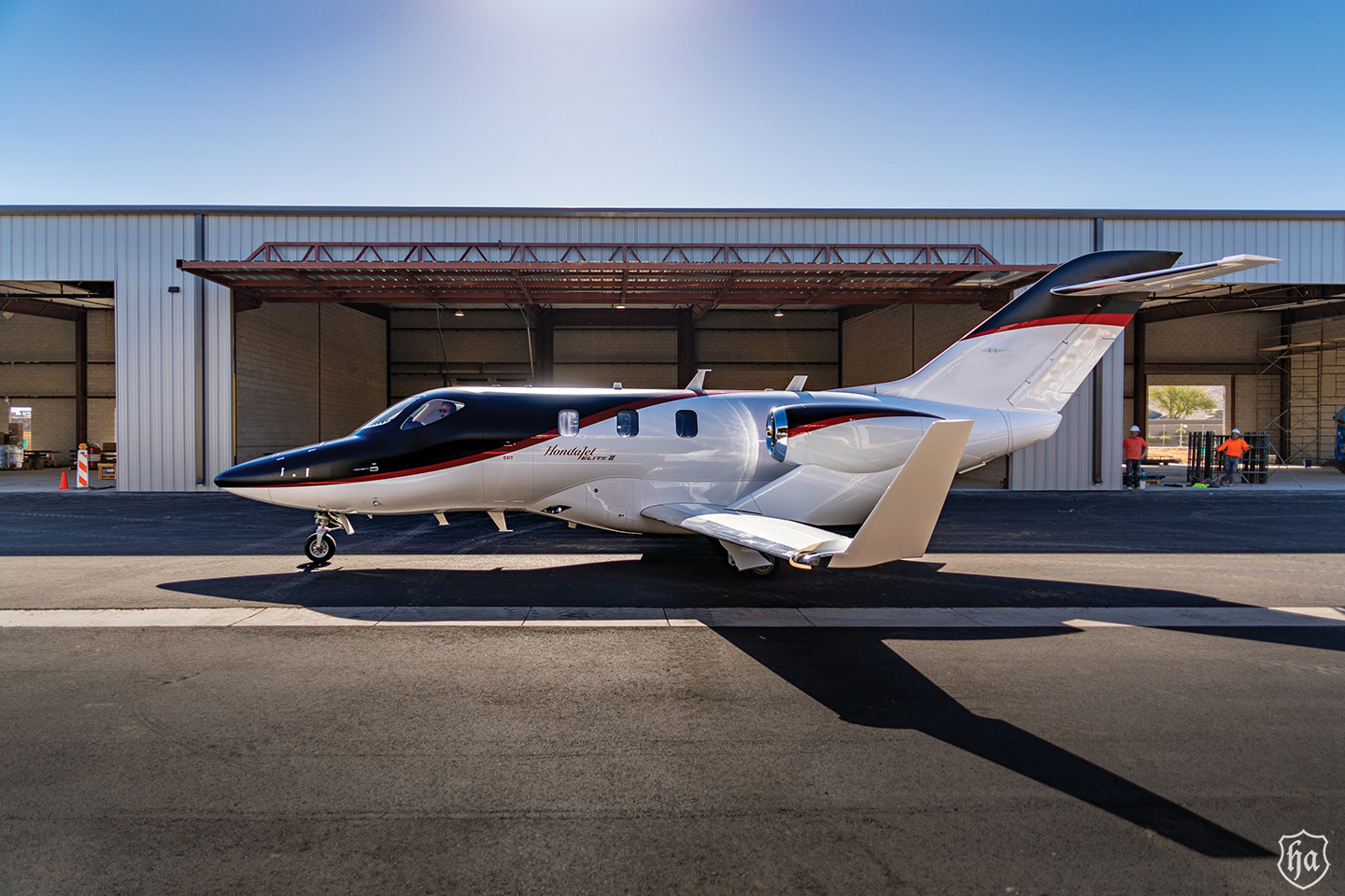 Volare-Hangars-in-Queen-Creek.