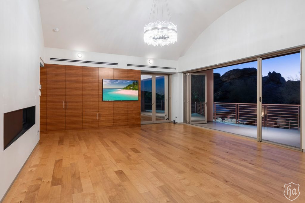 11616-S-Equestrian-Trail-Phoenix-AZ-Primary-Bedroom